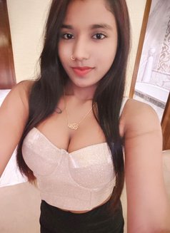 Sanjana independent call girl in Mumbai 7559331122