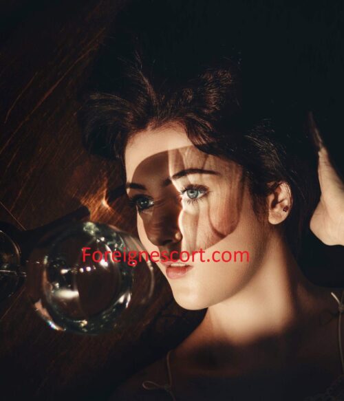 attractive-beautiful-beauty-2383117