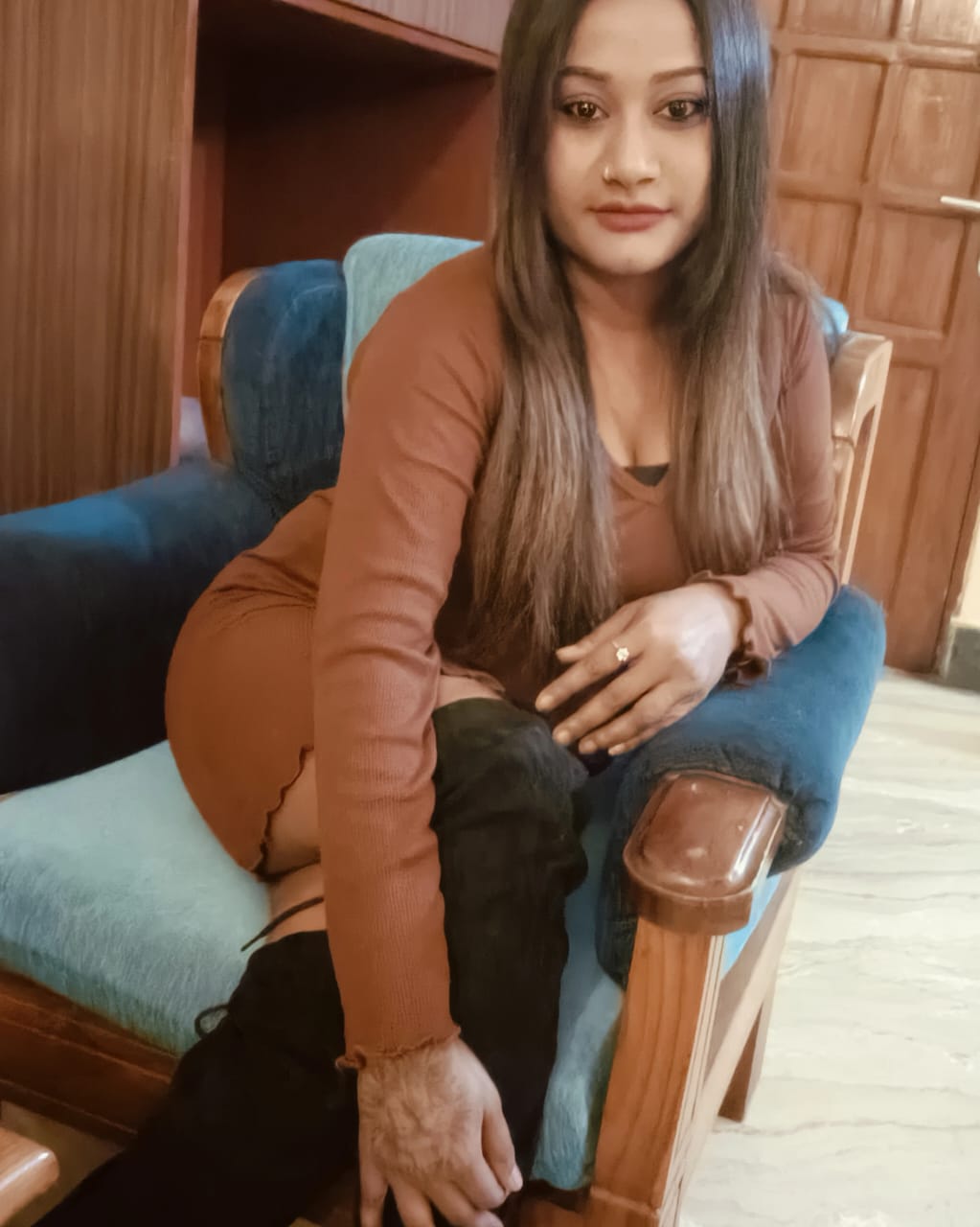Kolkata Jyoti Sharma escort service vip college girl home best service top class ki madam