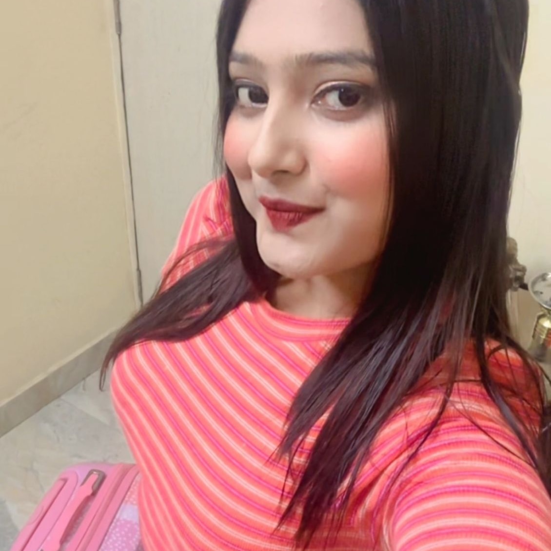 Kolkata Jyoti Sharma escort service vip college best service cash payment hand to hand no