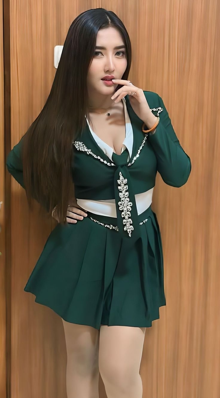 *Door Step→ Call Girls in Sector 102,(Noida) ☆9818099198☆ VIP Female Delhi Escorts provide 24×7 Avai