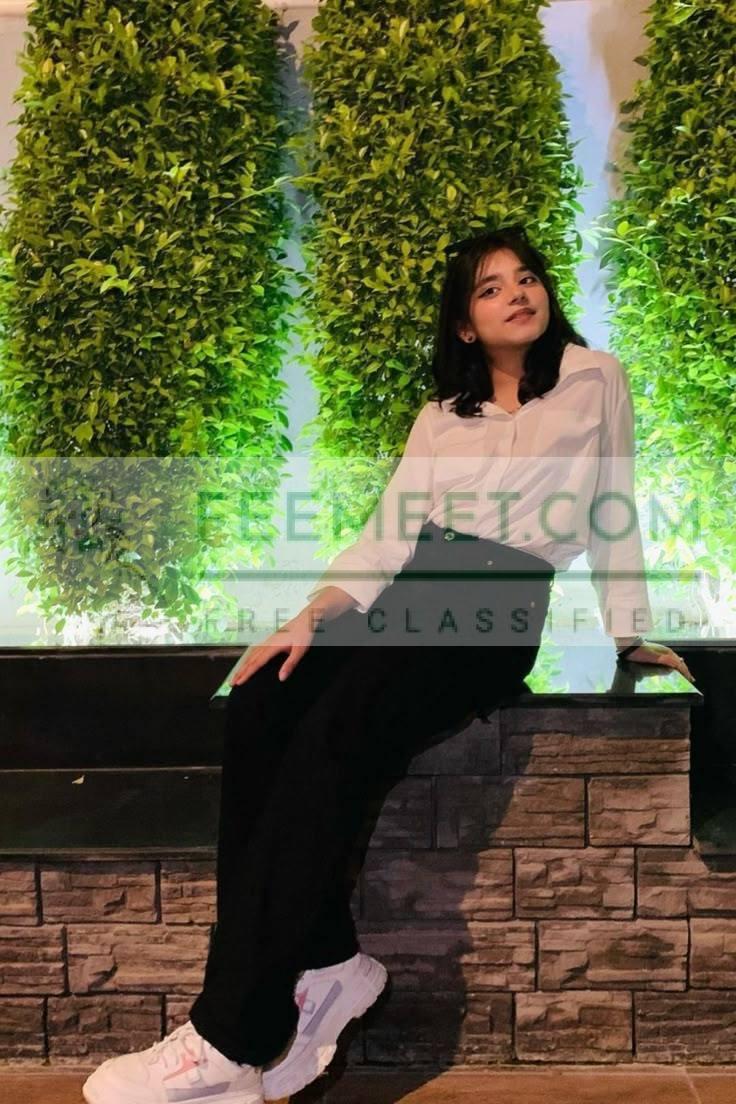 Call Girls in ibis Gurgaon Golf Course Road 8447427006 Escorts Service